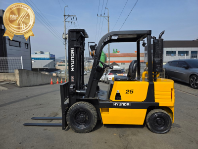 현대 2.5톤 중고지게차 [HR25] / 무넘버 / 마이티엔진 …