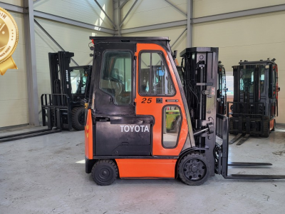 중고지게차 / 도요타 2.5톤 [8FBCU25] / 전동 / 좌…