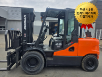 중고지게차 두산 4.5톤 힌지드 바가지차 디젤지게차 1550…