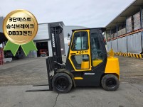 두산 2.5톤 디젤지게차 3단마스트 캐빈 더블타이어 엔진미션…