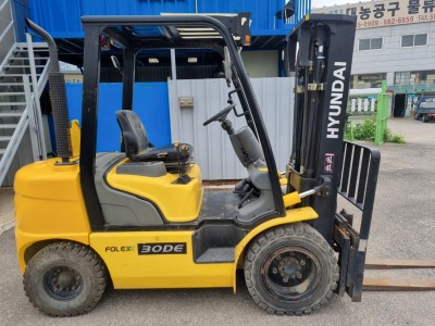 인천 중고지게차 현대 3톤 디젤 30DE (2013년식) 판매