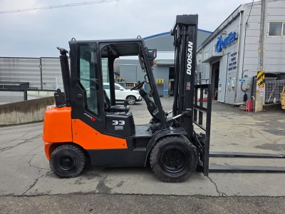 중고지게차 두산 3.3톤 더블타이어 자동발 디젤지게차 1450만…