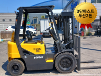 부드러운 작동·칼제동! 두산 2톤 디젤지게차 특가 판매