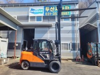 두산 4.5톤 중고지게차