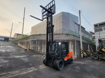두산 D45S-7 고급형 3단 자동발 올캐빈 특특A급 디젤지게차