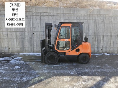[중고지게차] 두산 D33SE-5 디젤 3.3톤 지게차 (캐빈,…